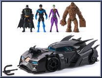 Crusader Batmobile + 4 Figures Action Figure