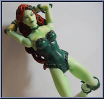Poison Ivy from DC Universe - Signature Collection manufactured by Mattel [Loose]