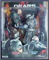 General Raam vs Lt. Minh Young Kim from Gears of War - 2-Packs manufactured by Neca [Front]