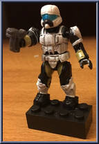 UNSC Arctic Pilot from Halo - Blind Bags - Series  3 manufactured by Mega Bloks [Loose]