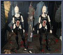 Wire Twins 2-Pack (Bendable Torso Figure Exclusive) Action Figure