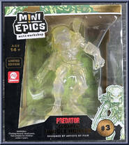 Cloaked Jungle Hunter from Mini Epics - Predator manufactured by Weta Workshop [Front]
