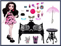 Bite in the Park (Draculaura) from Monster High - Playsets manufactured by Mattel [Loose]
