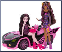 Eeekend Getaway (Draculaura / Clawdeen Wolf) from Monster High - Playsets manufactured by Mattel [Loose]