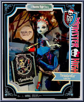 Frankie Stein (Threadarella) from Monster High - Scarily Ever After manufactured by Mattel [Front]