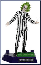 Beetlejuice (Striped Suit) from Movie Maniacs (2023) - Beetlejuice manufactured by McFarlane [Loose]
