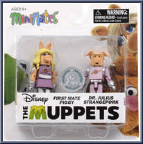 First Mate Piggy / Dr. Julius Strangepork from Muppets - Minimates - Toys R Us - Series 2 manufactured by Diamond Select [Front]