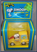 Snoopy (Taxi) from Peanuts - Motorized manufactured by Aviva [Front]