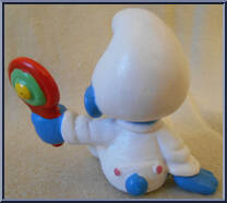 Baby Smurf (Sitting with Rattle) from Smurfs - Baby Smurfs manufactured by Peyo [Loose]