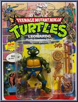 Leonardo (with Storage Shell) from Teenage Mutant Ninja Turtles - Storage Shell Turtles manufactured by Playmates [Front]