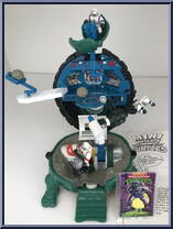 Mutant Michaelangelo Space Station Playset (with Cards) from Teenage Mutant Ninja Turtles - Mini Mutants manufactured by Playmates [Loose]
