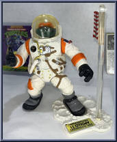 Moon Landin' Michelangelo  from Teenage Mutant Ninja Turtles - Apollo 11 (with Cards) manufactured by Playmates [Loose]