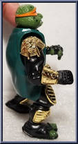 Shogun Mike (Gold Armor with Card) from Teenage Mutant Ninja Turtles - Shogun Turtles manufactured by Playmates [Loose]