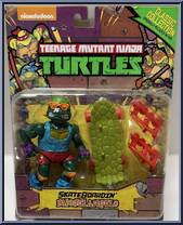 Skatebordin' Michelangelo from Teenage Mutant Ninja Turtles - Classic Collection - 90th Reissue manufactured by Playmates [Front]