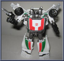 Wheeljack from Transformers - Generations - Deluxe Class manufactured by Hasbro [Loose]