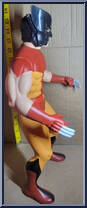 Wolverine from X-Men - 15" Supersize manufactured by Toy Biz [Loose]