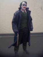 Mezco 1/12 Heath Ledger Joker (Batman) Custom Action Figure