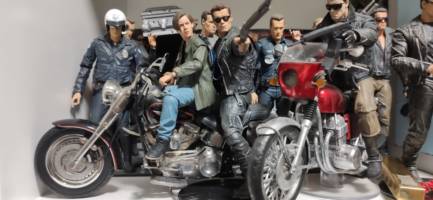 Terminator T-800 and John Connor (Terminator) Custom Diorama / Playset
