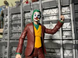 Joker (Joaquin Phoenix) (Movie Maniacs) Custom Action Figure
