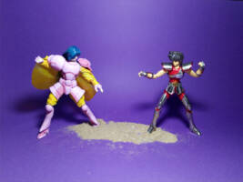 Mois Thrones (Saint Seiya) Custom Action Figure