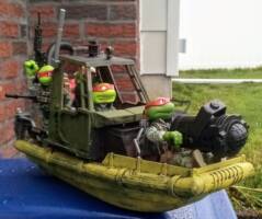 TMNT boat : Apocalypse Now ... Turtle Style (Thanks Edgy3 he came up with the name)Down the Okefenokee in search of the frogs (Teenage Mutant Ninja Turtles) Custom Vehicle