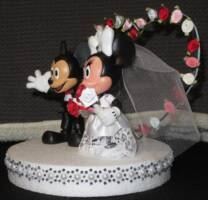 Mickey and Minnie wedding cake topper (Infinity (Disney)) Custom Diorama / Playset