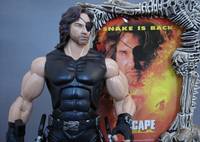 AREZ' Snake Plissken V. 2 (Movie Maniacs) Custom Action Figure