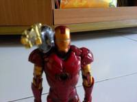Iron Man Shoulder Gun Type 1(plus 10% Battle Damaged) (Iron Man) Custom Action Figure