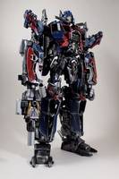 Ultimate Optimus Prime (Transformers - Movie) Custom Action Figure