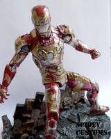 Iron Man Mark 42 Battle Worn (Marvel Legends) Custom Action Figure