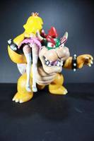 Bowser and Princess Peach (Nintendo) Custom Action Figure