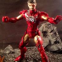 Battle Damaged Iron Man 2.0 (Marvel Legends) Custom Action Figure