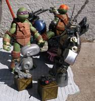 Donatello and Metalhead (Teenage Mutant Ninja Turtles) Custom Action Figure
