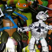 Leonardo original comic book repaint (Teenage Mutant Ninja Turtles) Custom Action Figure