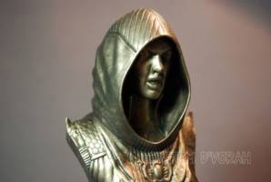 Custom Sculpted D'VORAH Mortal Kombat X inspired Faux Bronze Bust (Mortal Kombat) Custom Statue / Bust