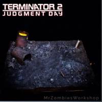 Terminator detolf display with lights and sound (Terminator) Custom Diorama / Playset