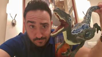 Owen Grady (Jurassic World: Fallen Kingdom) (Jurassic Park) Custom Action Figure [Director JA Bayona with repainted Blue figure]
