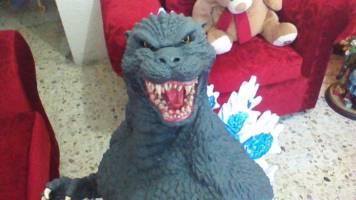 Kaiyodo Godzilla model Kit custom paint (Godzilla) Custom Statue / Bust